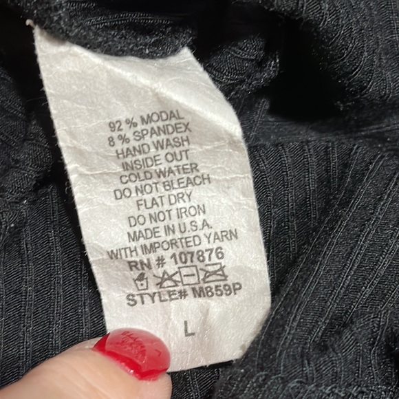 Knit Tunic top by Comfy in Black and Olive Green, Sz L - Picture 6 of 6